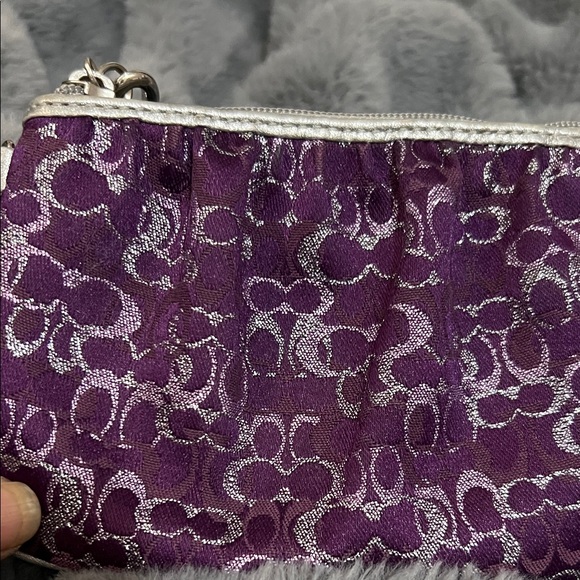 Coach Signature Y2K Lurex Purple and Silver Patterned Wristlet EUC retail $149 - Picture 8 of 8